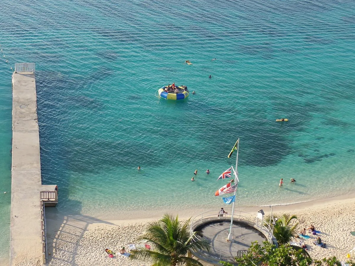 Sunset Beach Studio @ Montego Bay Club Resort Apartamento